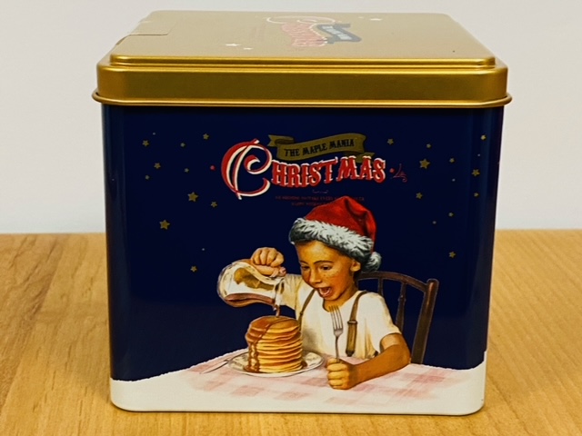 メープルマニアのクリスマス缶横